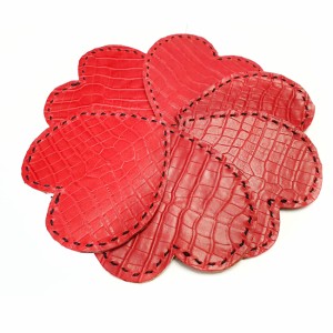 Set 6 Bucati Suport/Coaster Pahare, in forma de Inima,  Unicat, BrosNor, realizat manual, din piele naturala, Rosu 10 x 10  cm